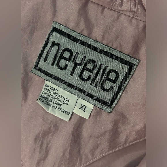 Neyelle Pink Utility Jacket with Collared Neckline and Button-Up Front Size XL - Picture 4 of 4